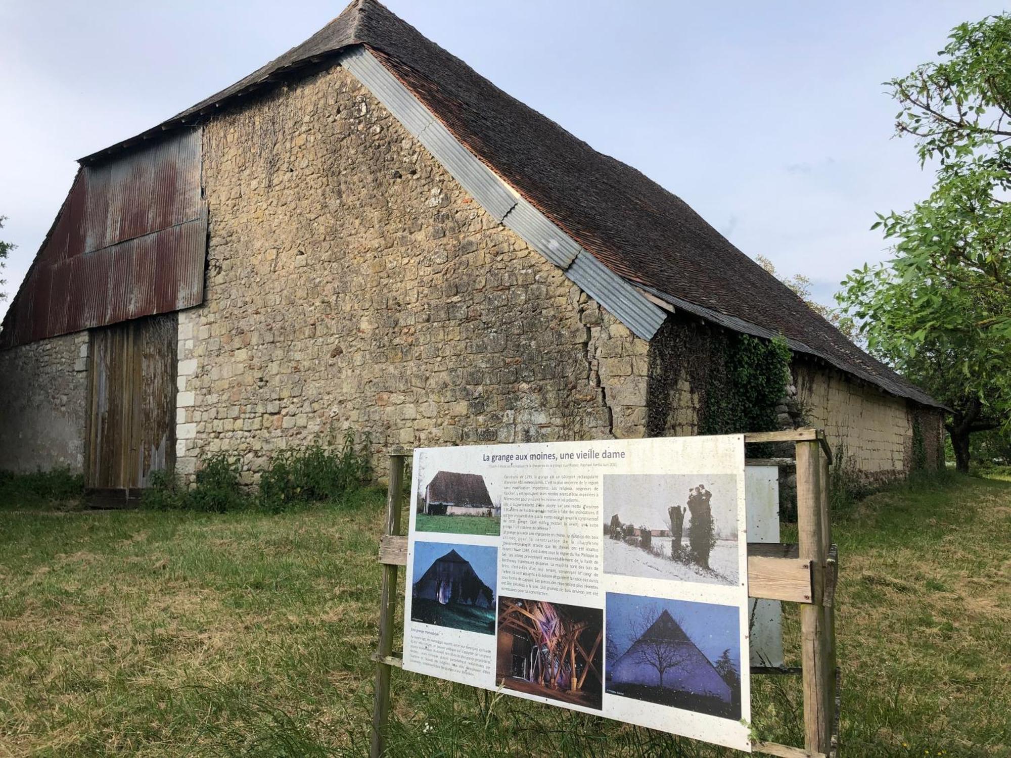 Une Maison, Un Jardin Berthenay Exteriér fotografie